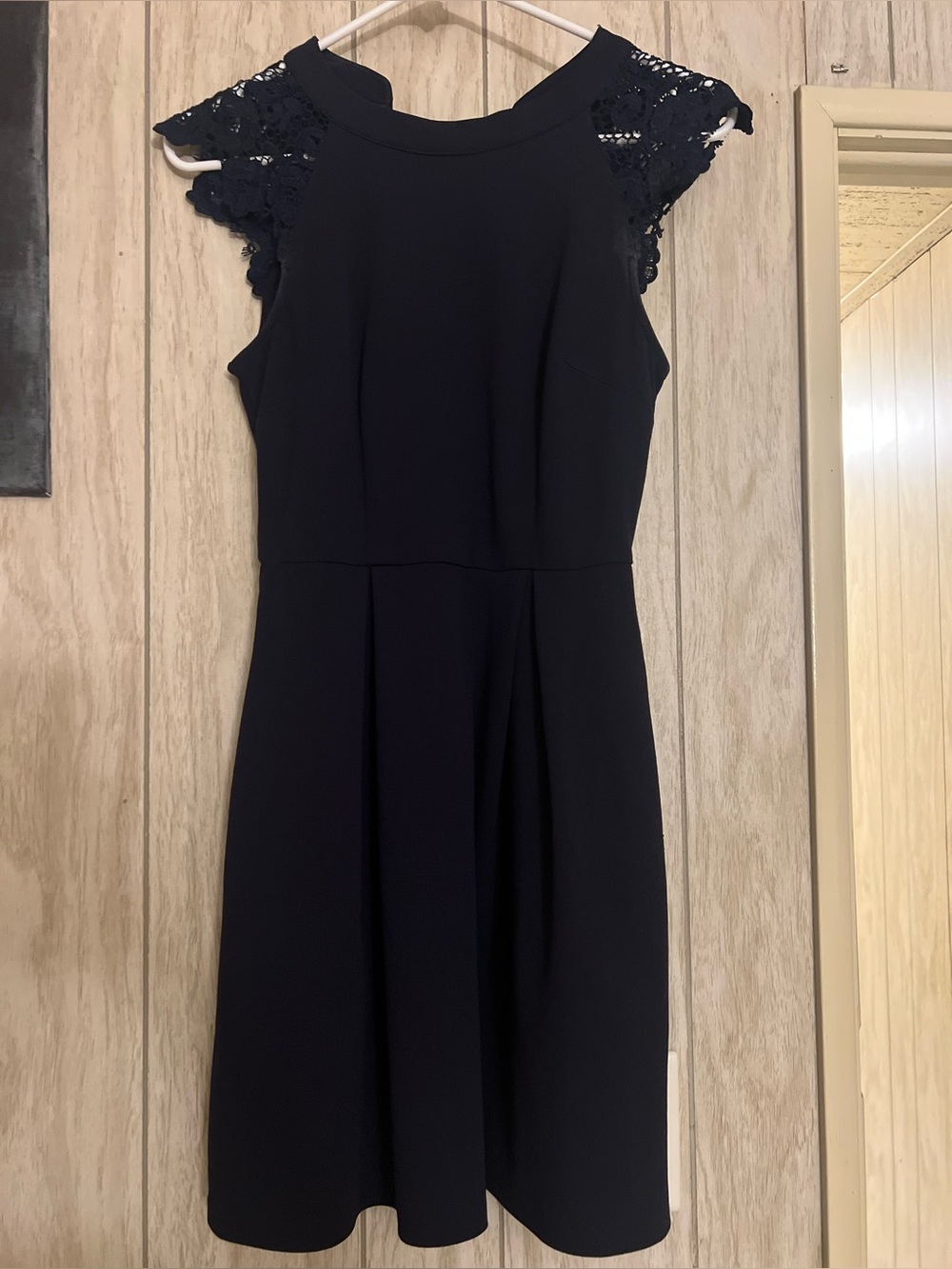 Women’s Navy Lace Cap-Sleeve Dress Size XS